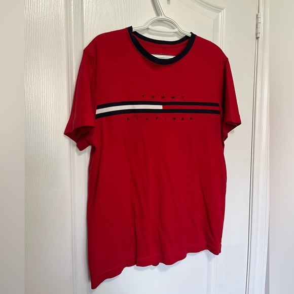 Red Tommy Hilfiger Logo short sleeve T-shirt - Picture 2 of 3